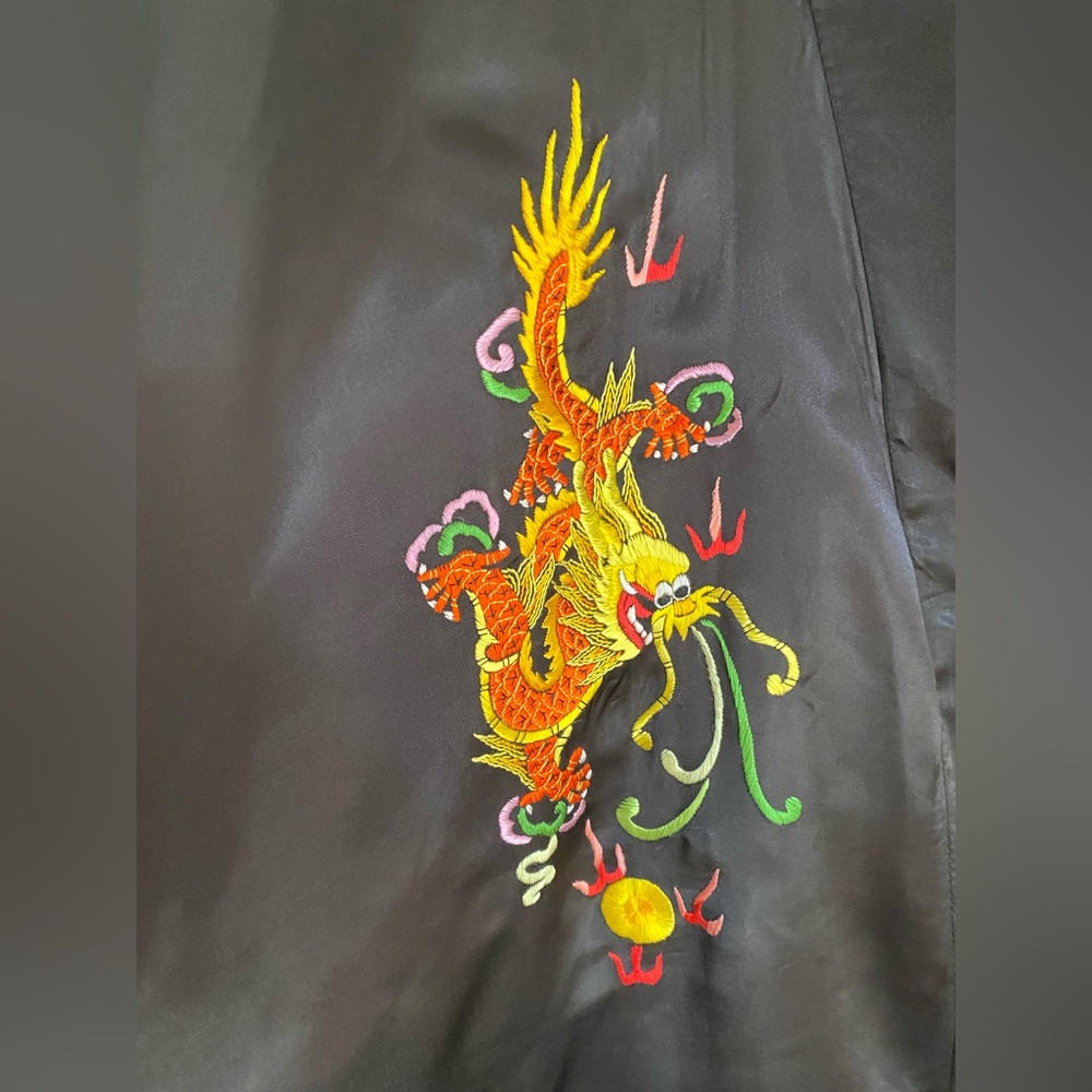 Black Satin Finish Dragon Vintage Embroidered Kimono Robe - Picture 8 of 9